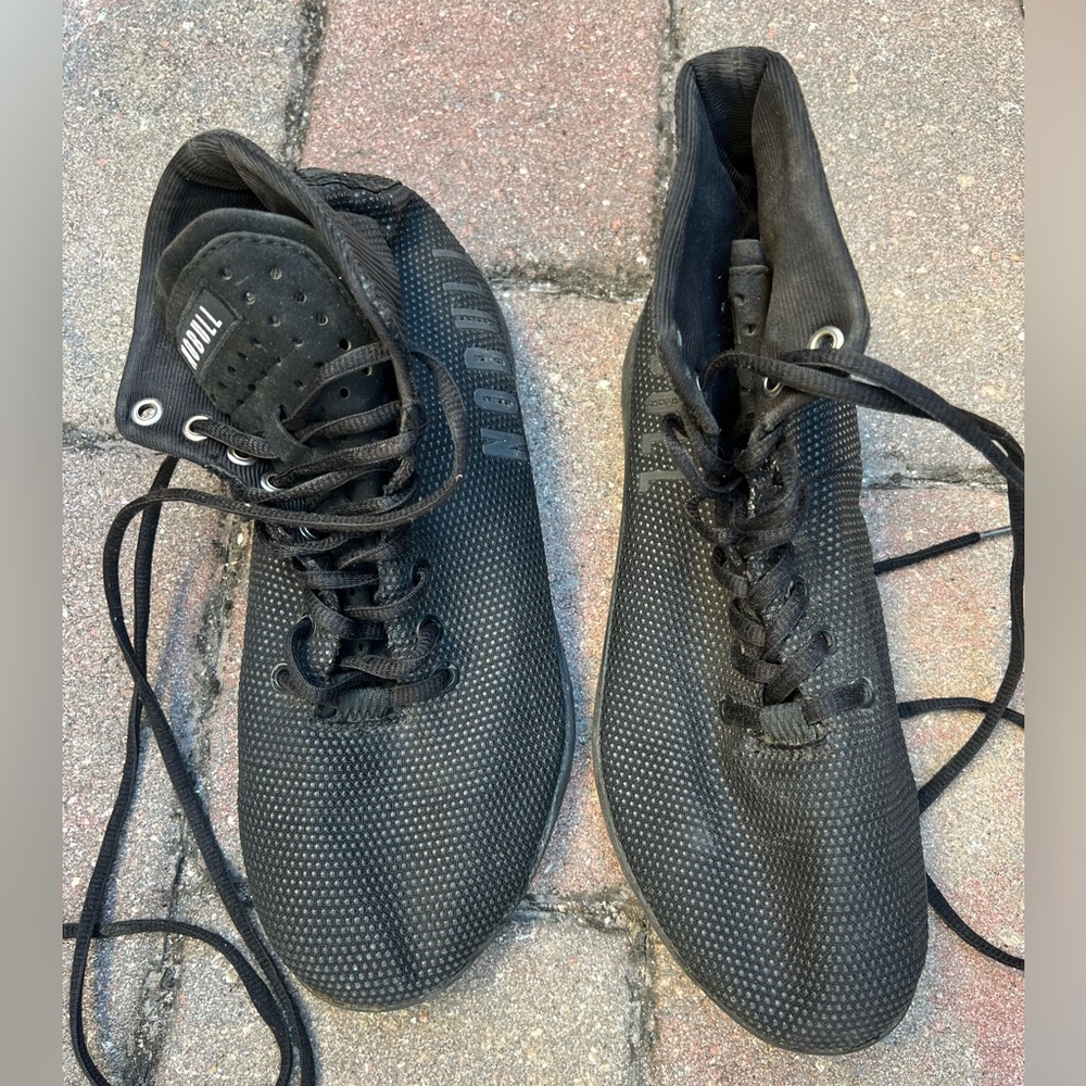 NOBULL 9.5 Women’s Sneakers
